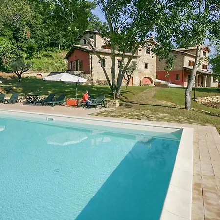 בית נופש Amazing In Camerino With Outdoor Swimming Pool, Wifi And 2 Bedrooms *