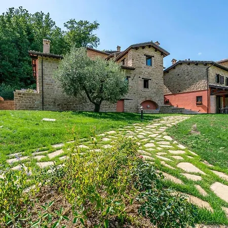 Amazing In Camerino With Outdoor Swimming Pool, Wifi And 2 Bedrooms *