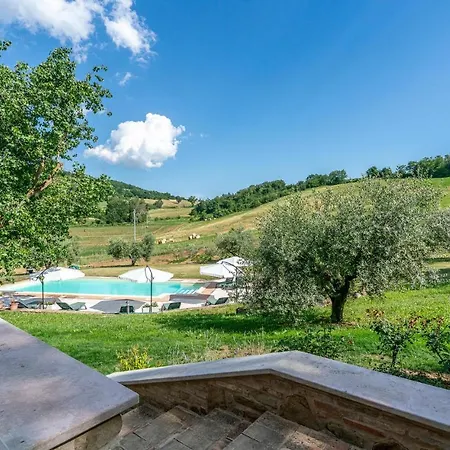 בית נופש Amazing In Camerino With Outdoor Swimming Pool, Wifi And 2 Bedrooms *
