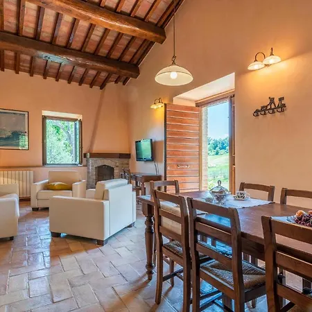 Amazing In Camerino With Outdoor Swimming Pool, Wifi And 2 Bedrooms Crispiero