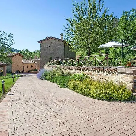 Amazing In Camerino With Outdoor Swimming Pool, Wifi And 2 Bedrooms *