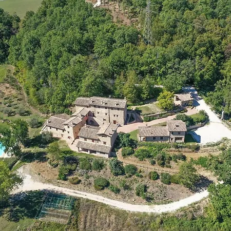 בית נופש Amazing In Camerino With Outdoor Swimming Pool, Wifi And 2 Bedrooms Crispiero